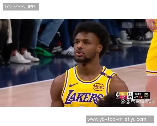 布朗尼表现出色值得湖人重视替补阵容亟待提升