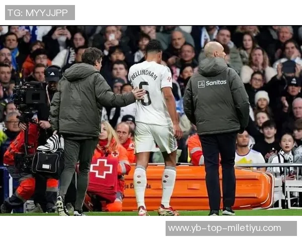 皇马上半场领先阿拉维斯姆巴佩精彩进球被判无效贝林厄姆助攻表现抢眼