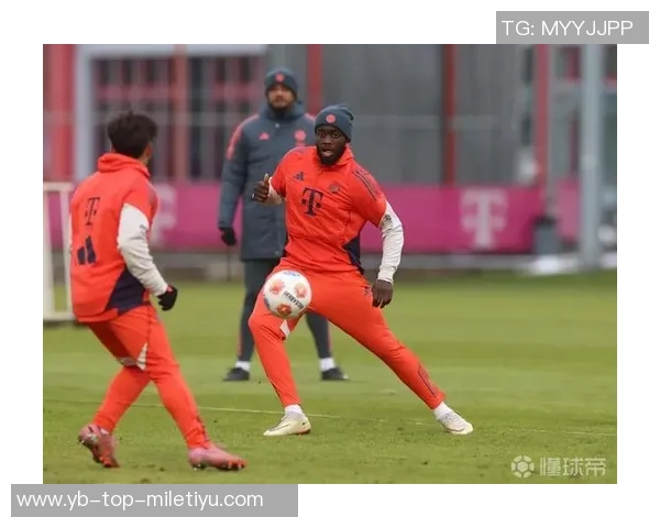 法媒报道曼联巴萨皇马争抢于帕拜仁仍在努力续约